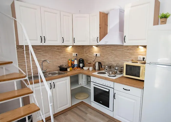 F&i Maisonette * Naxos City